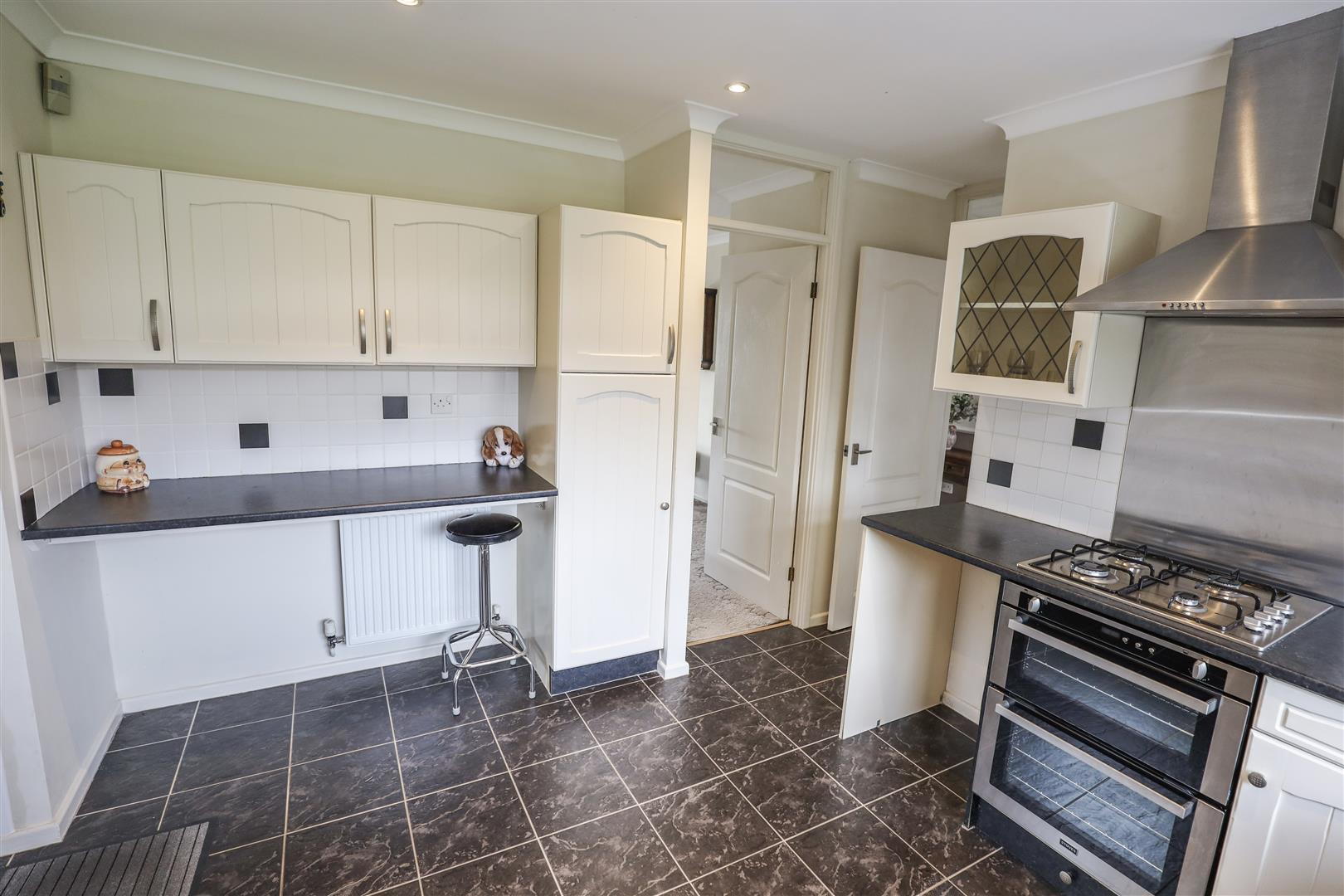 11 Milton Close, Llantwit Major, Vale of Glamorgan, CF61 1WX